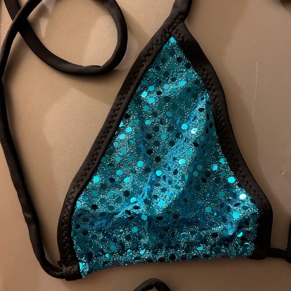 NWT Sexy Skimpy Handmade Tri-Top Thong Bottom Bikini w/ Appliqués & Leg Garter - Picture 2 of 8